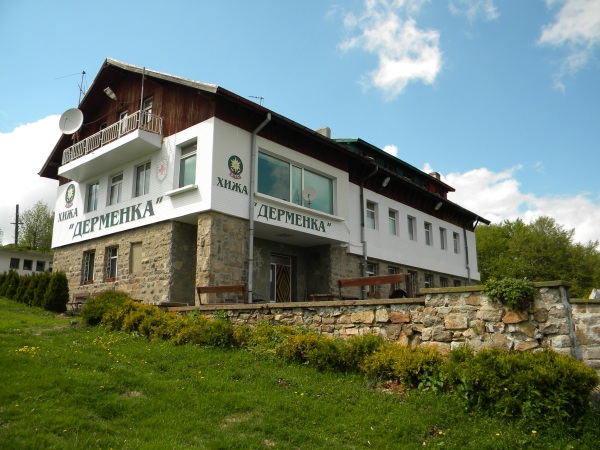 Хижа “Дерменка”<br/> <span class='hut-category'>Номинирана от Публична номинация</span><br/><a href='https://www.360mag.bg/posts/146621' target='_blank'><i class="fa fa-info-circle" aria-hidden="true"></i> Виж повече</a>